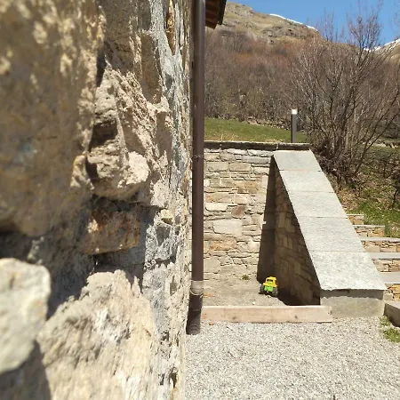Le Bois Joli Guest house